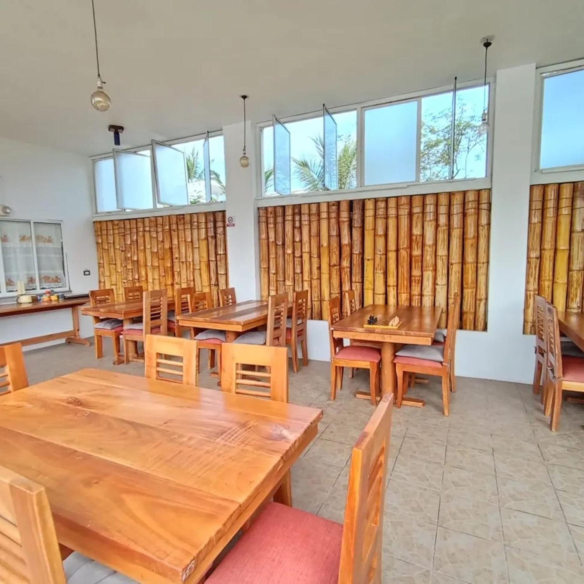 Hotel Isla Azul Puerto Ayora  Zewnętrze zdjęcie