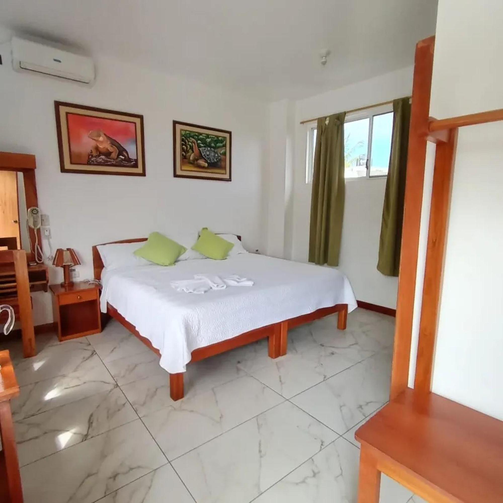Hotel Isla Azul Puerto Ayora  Zewnętrze zdjęcie
