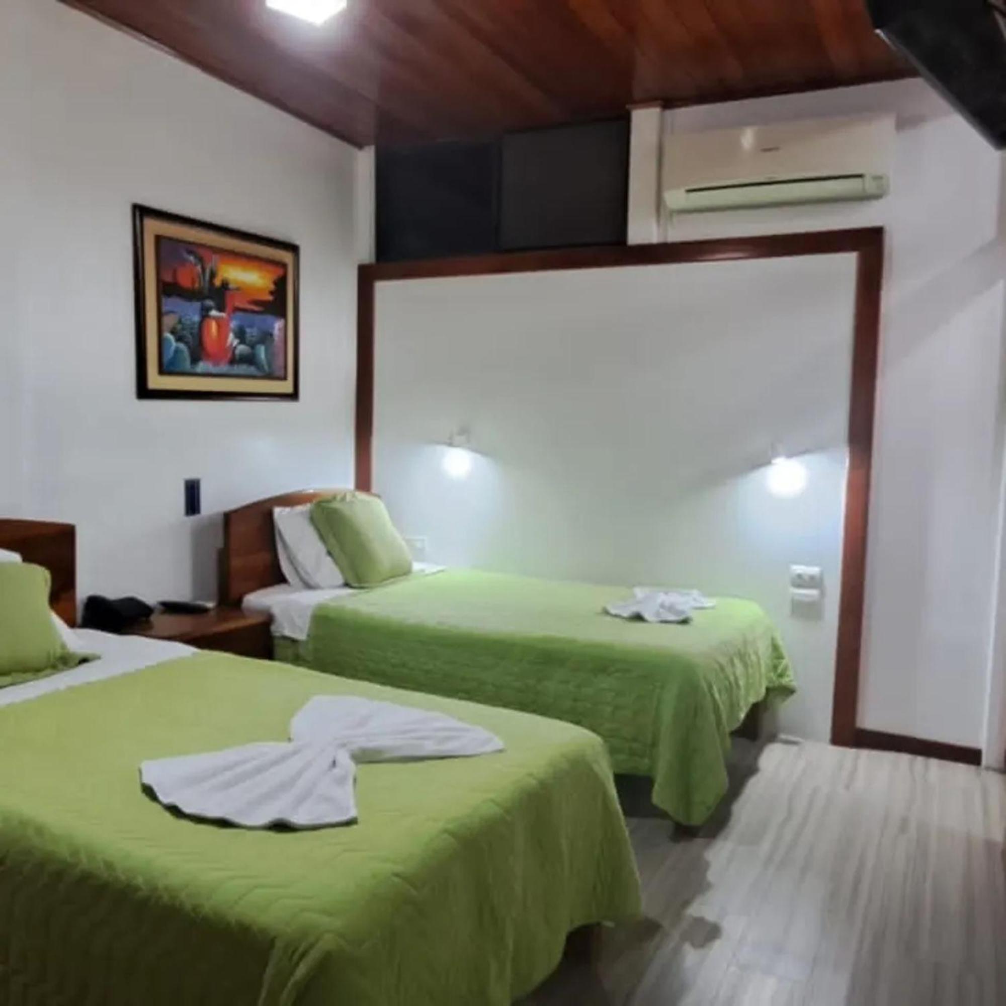 Hotel Isla Azul Puerto Ayora  Zewnętrze zdjęcie